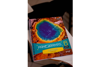 Um livro didático, quando bem utilizado, serve como um apoio, uma bússola que orienta o caminho, uma fonte de várias inspirações, um despertador de curiosidade e criatividade. 