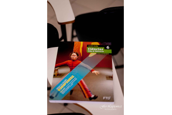 Um livro didático, quando bem utilizado, serve como um apoio, uma bússola que orienta o caminho, uma fonte de várias inspirações, um despertador de curiosidade e criatividade. 